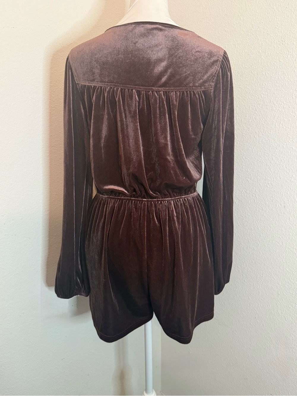Jade by Jane Velvet Long Sleeve Romper Brown S RARE Factory Sample NWT - Picture 6 of 8